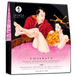A luxurious bath in Shunga gel pearls - dragon fruit