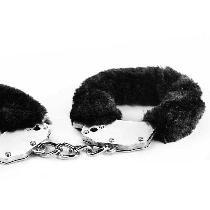 Exklusive Handschellen mit Fell für die Hände - schwarz