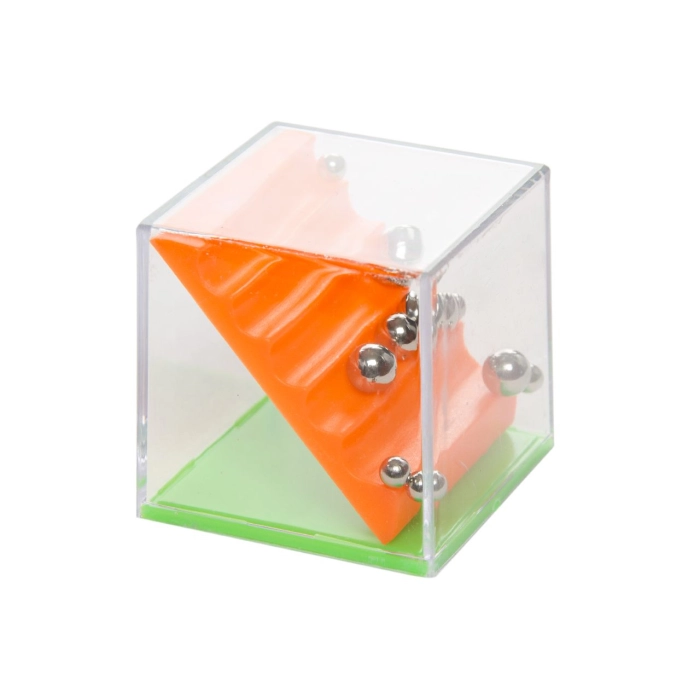 Mini cube 3D puzzle maze arcade game