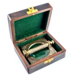 Reading magnifier - magnifying glass in an elegant box