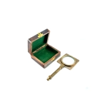 Reading magnifier - magnifying glass in an elegant box