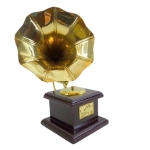 Grammophon-Figur im Retro-Stil