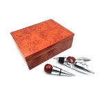 Exclusive wine set in a wooden box - 2 pieces
