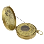 Sundial with a compass by Vasco da Gama