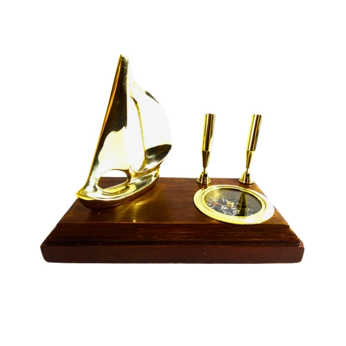 Maritime Elegance asztali készlet – jacht és iránytű egy látnok számára