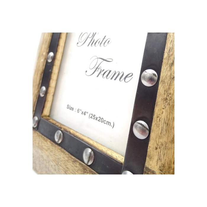 10 x 15 manga frame with metal rivets