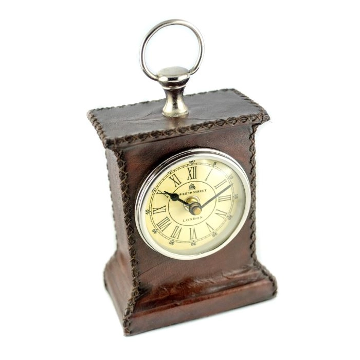 Exclusive clock trimmed with leather