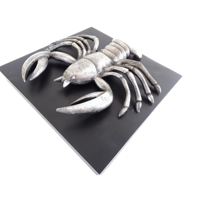 Krebs - dekorative Metallfigur auf Holzsockel