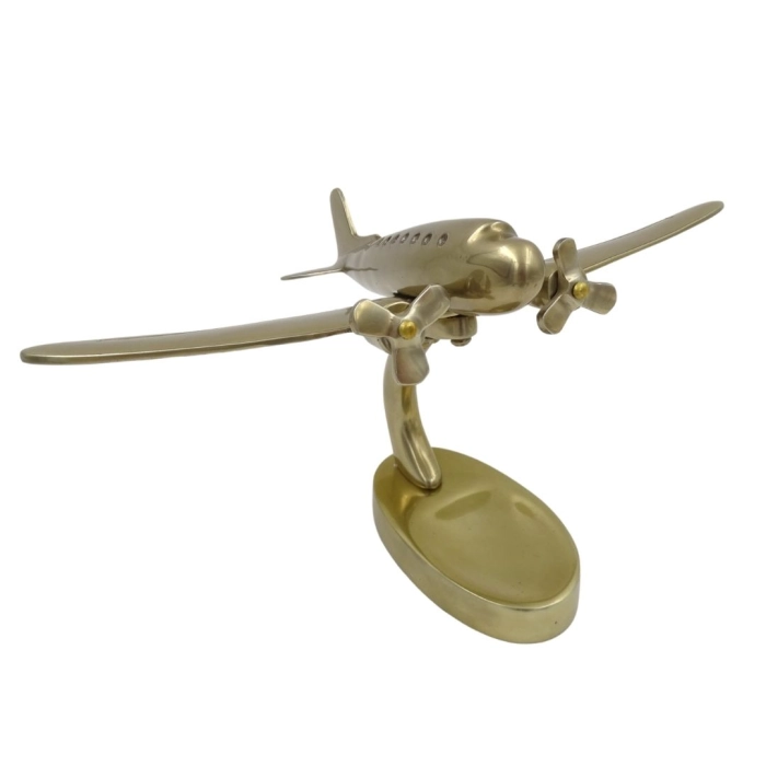 Metal model of a twin-engine plane XL