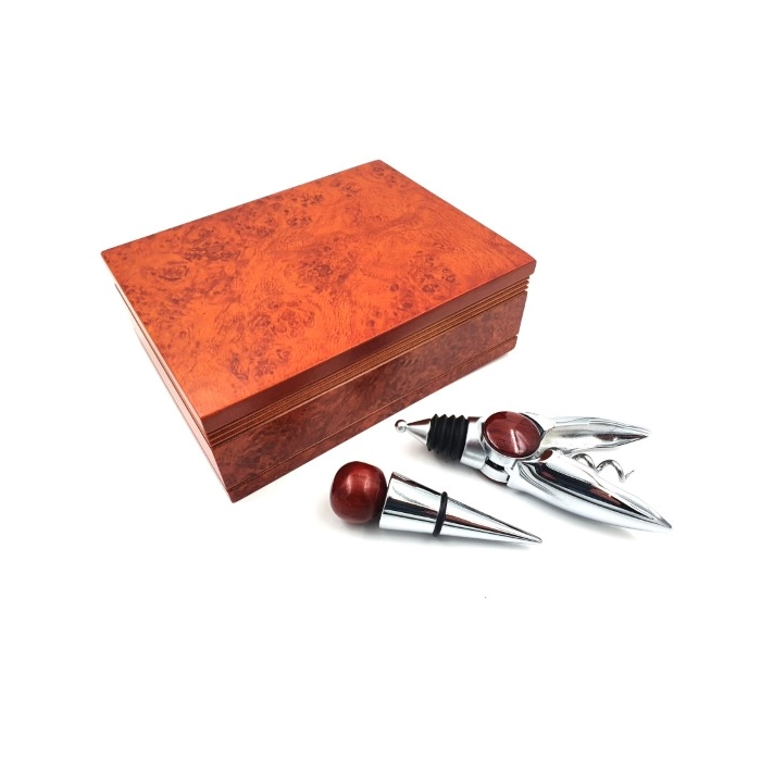 Exclusive wine set in a wooden box - 2 pieces