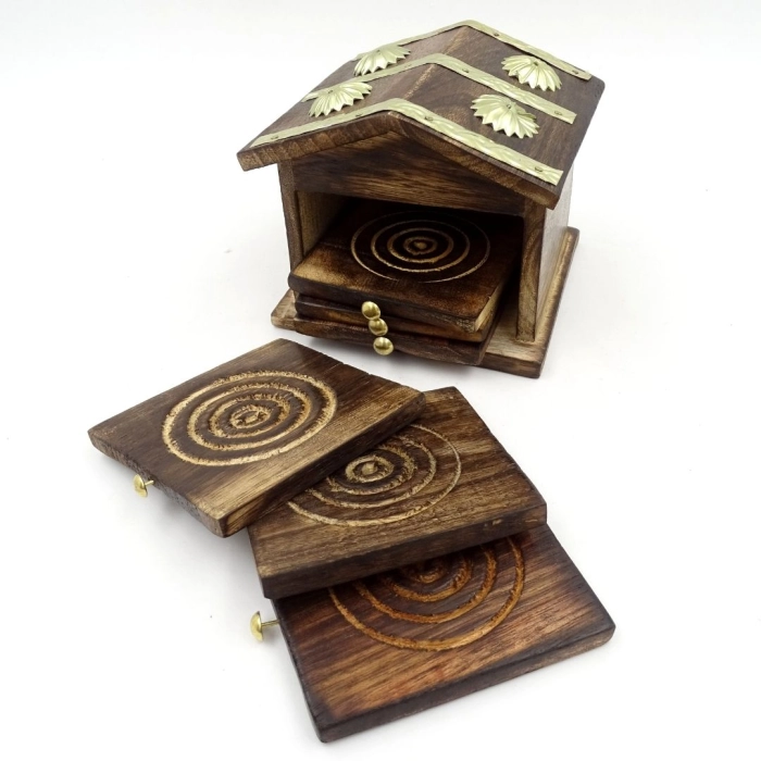 Wooden cup pads 6 pcs + house stand