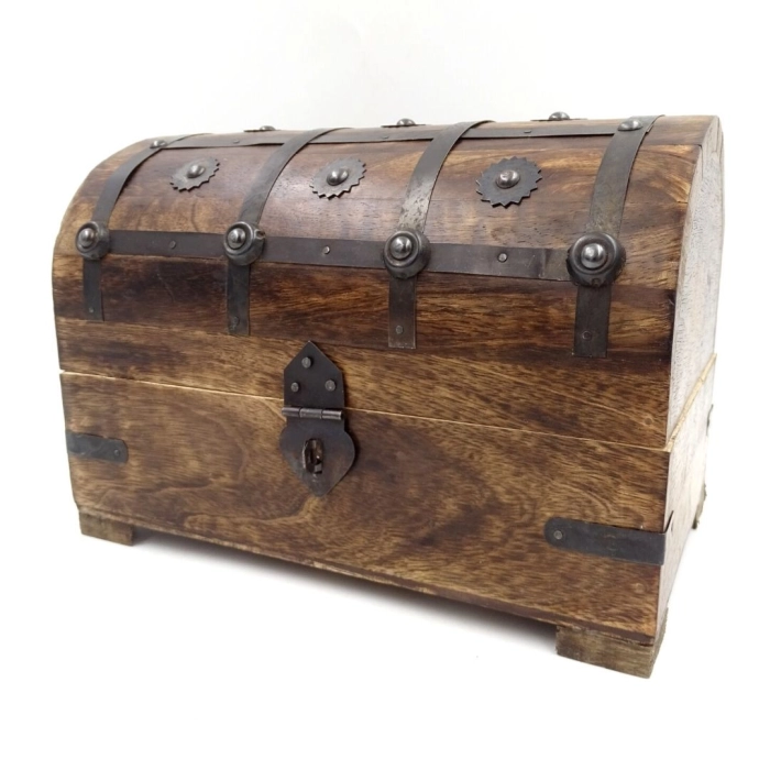 Wooden casket with metal decorations