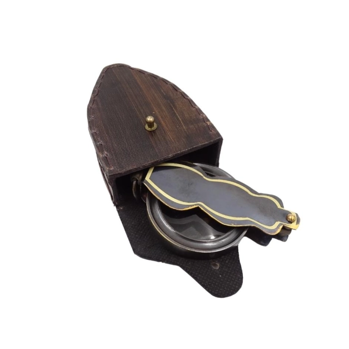 Travel magnifier in a leather case