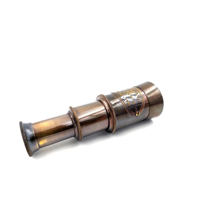 Small retro telescope