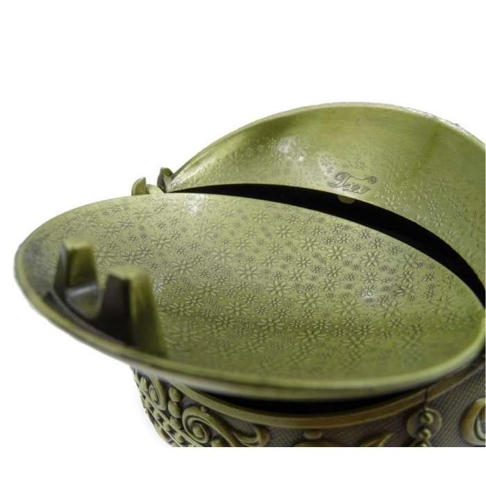 Metal ashtray - globe