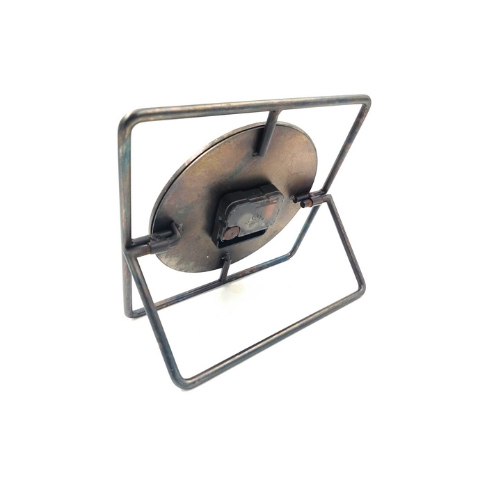 Elegant metal clock