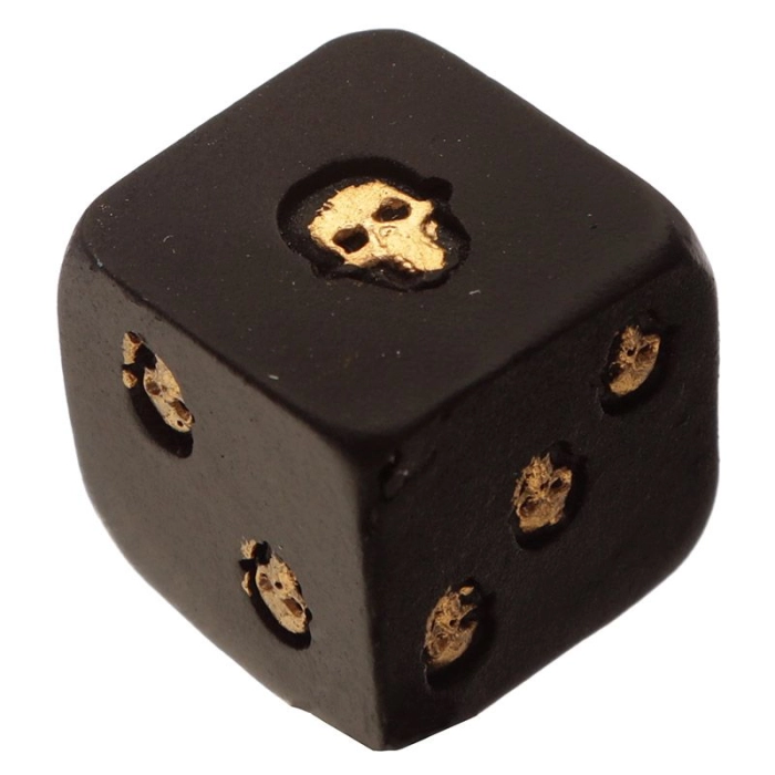 Golden skull dice (set of 2)