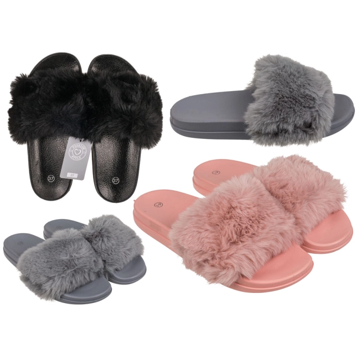 Cozy slippers with fur