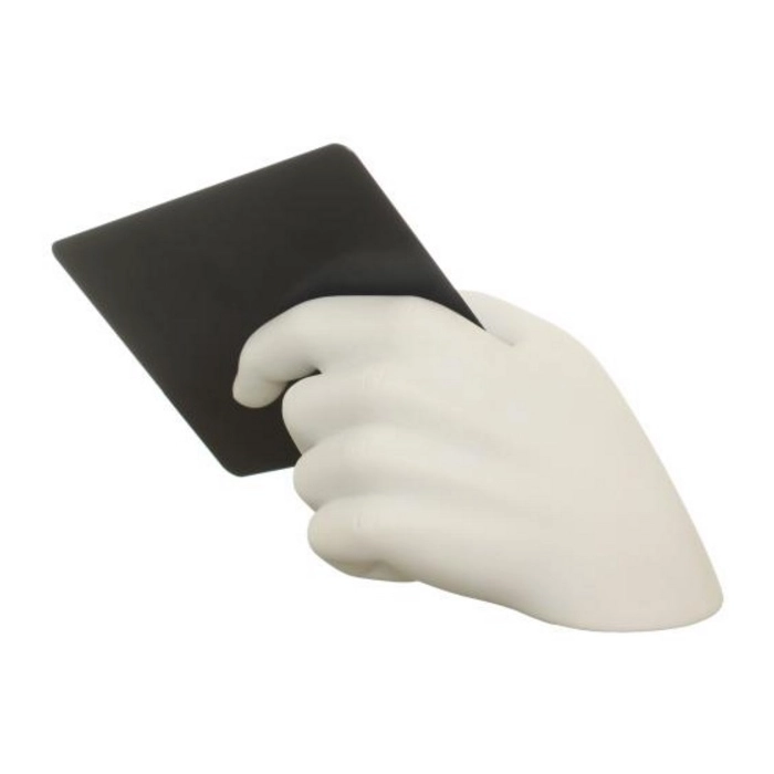 Eine helfende Hand mit Erinnerungsmagneten