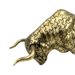 Złota Figurka Dekoracyjna Byk – Symbol Siły, Sukcesu i Elegancji